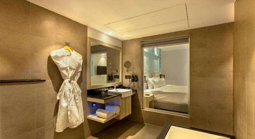 Standard Room seating or TV area